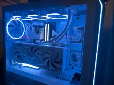 Pc building service/ Service de montage de PC, View more