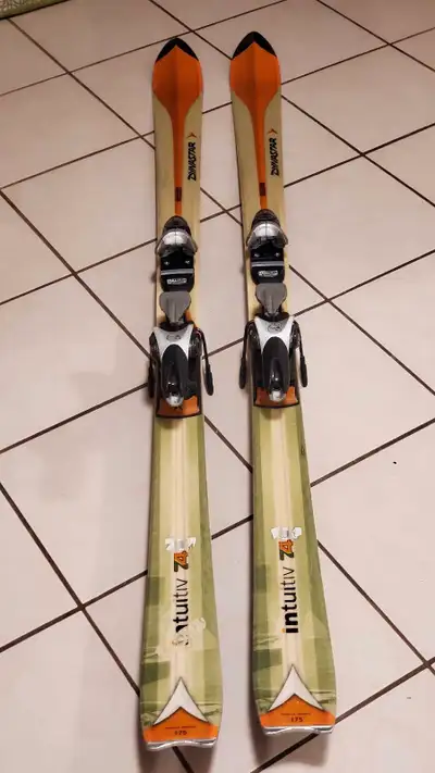Dynastar downhill ski with bindings, View more