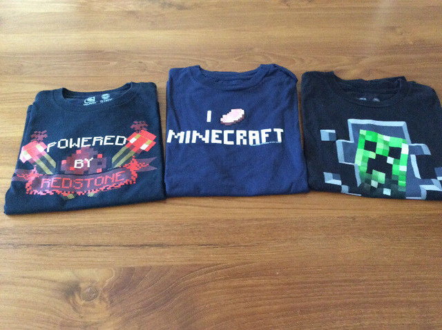 Minecraft t-shirts et revues spécialisées dans Autre  à Ville de Montréal