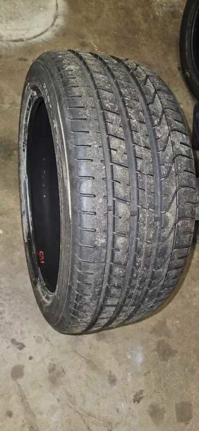 7k on tires. Lots of tread left. $275×4=$1100 2x 255/40ZR19 2x 275/40ZR19