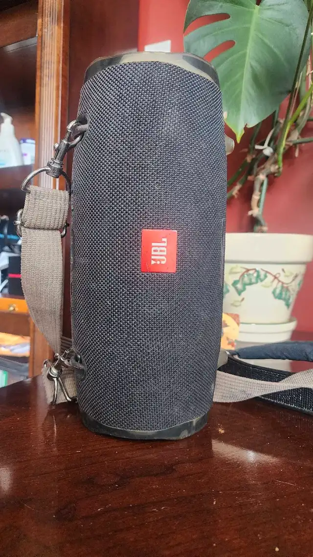 JBL Flip 563860081880579120