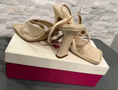 Shoes - BROWN’S Brand Sandals (New Condition) , View more