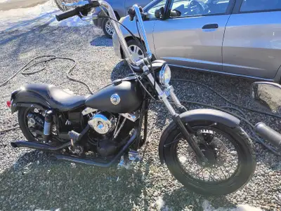 Numbers matching Engine overhaul done by Harley Davidson in Barrie Runs and rides amazing Sounds ama...