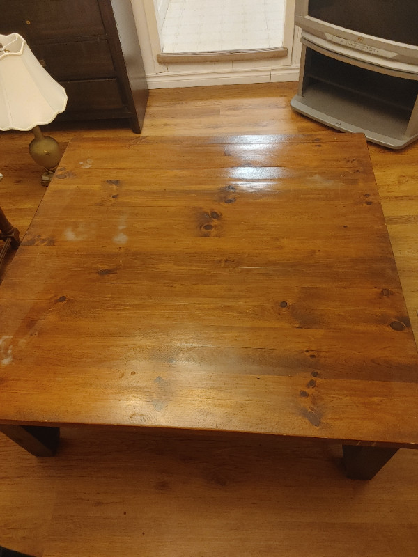Solid wood Coffee table in Coffee Tables in Dartmouth - Image 2