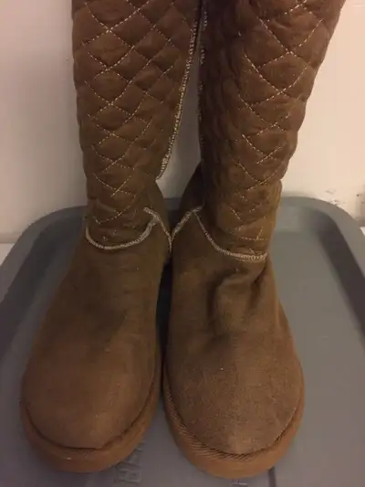 Airwalk Boots size 10, View more