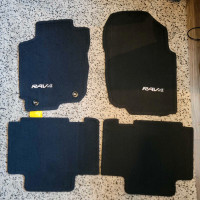 Toyota Rav 4 carpet floor mats