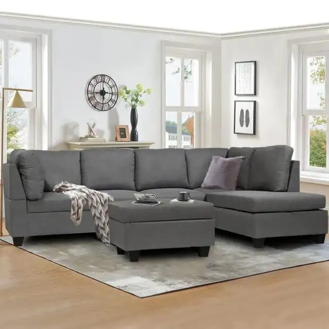 Grey Sectional Sofa in Couches & Futons in City of Montréal - Image 2