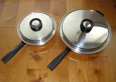 Chaudrons en acier inoxydable 3 plis Vollrath Fleur de Lys, View more