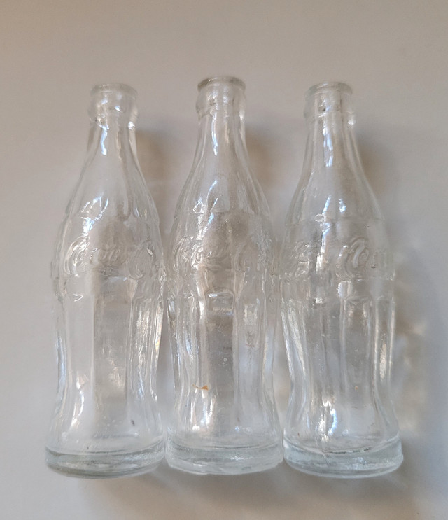 Vintage Miniature Coca Cola - Coke Bottle in Arts & Collectibles in Oshawa / Durham Region - Image 3