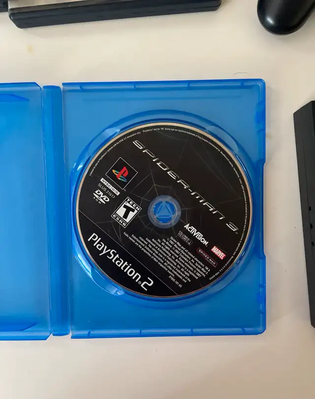 PlayStation 2 Bundel with games in Older Generation in Owen Sound - Image 5