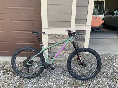 2017 Santa Cruz Chameleon 27.5+ (Large), View more