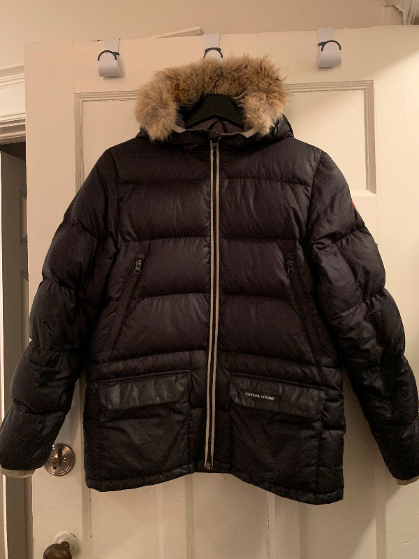 Authentic Canada Goose Youth Cypress Hoodie XL in Kids & Youth in City of Toronto - Image 2