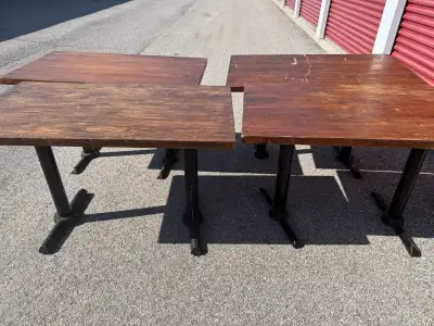Solid Wood Dining Tables with Metal Bases (4) - GUC, Voir plus