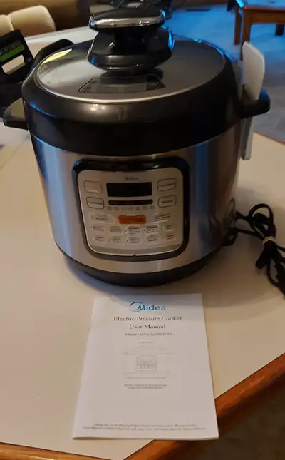 Like new I used it 4 times, don't use enough,selling for someone who cooks more then me just collect...