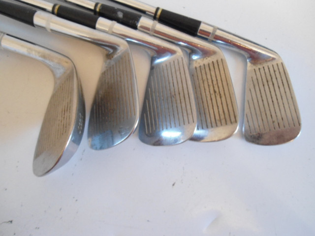 FIVE WILSON RIGHT HANDED GOLF IRONS in Golf in Sudbury - Image 4