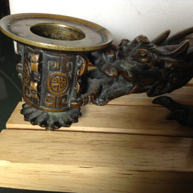 ANTIQUE CHINESE QING DYNASTY BRONZE CANDLESTICK DRAGON DYNASTY S in Arts & Collectibles in Vancouver - Image 4