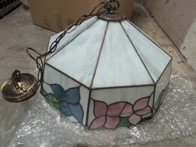 Tiffany style stained glass lighting fixture63735875401473120