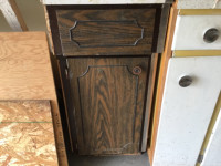 ONE DRAWER AND DOOR WOOD GARAGE OR BASEMENT CABINET 695