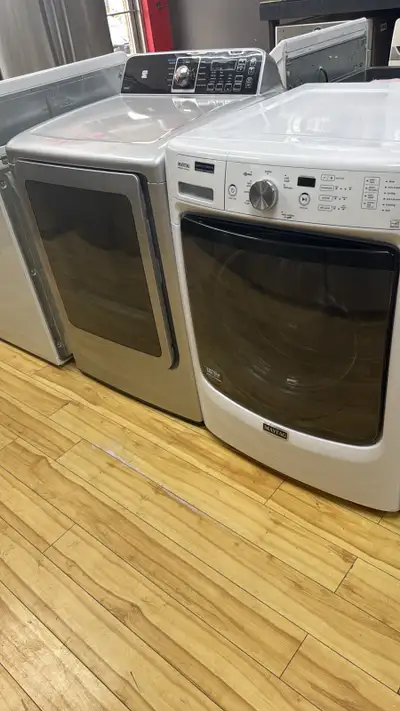 This is a used Maytag washer and Samsung dryer set, offering powerful cleaning and efficient drying...