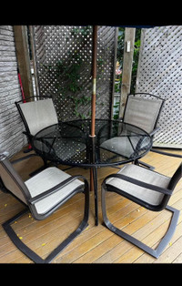 4 chaises de patio