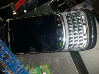 blackberry torch touch screen cell phone hundreds of blackberry