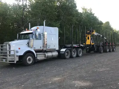 2016 Western Star 4900SD TriDrive, large sleeper with fridge, wet kit, good rubber very clean comes...