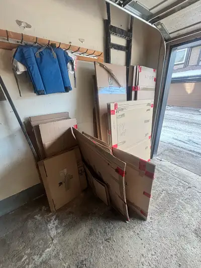 Over 40 moving boxes, big and small. Wardrobe boxes with hangers. Endless packing paper.