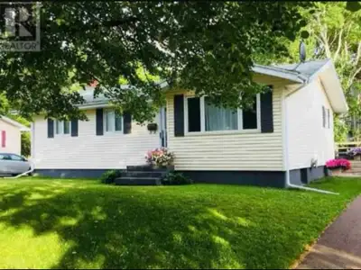 Centrally located house available for rent July 15th or August 1st (flexible). Very close to UPEI, f...