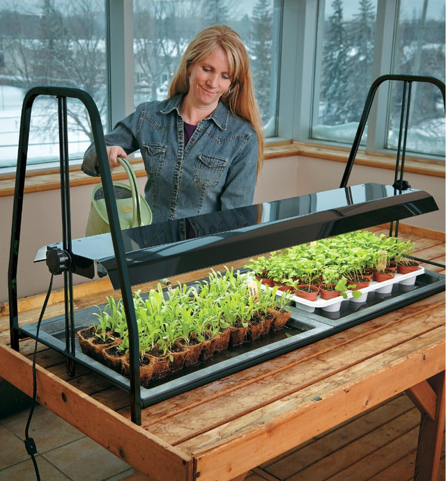 Lee Valley Floralight Grow light stand in Plants, Fertilizer & Soil in Calgary