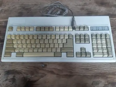 Vintage AT XT keyboard, View more