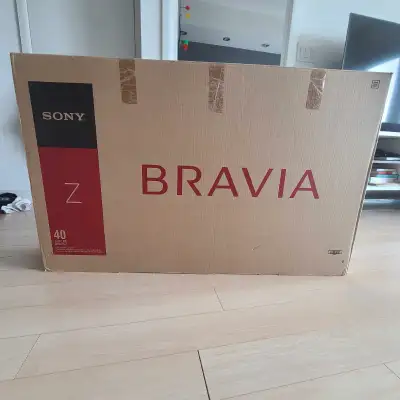 Selling a Sony Bravia 40 inch LCD TV, model KDL-40Z5100, offering full HD 1080p resolution. This TV...