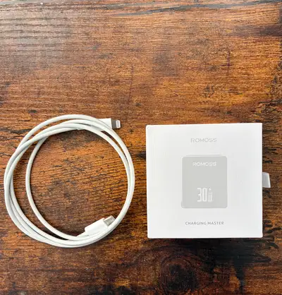 Romoss 30W GaN wall charger with Apple Original cable, View more