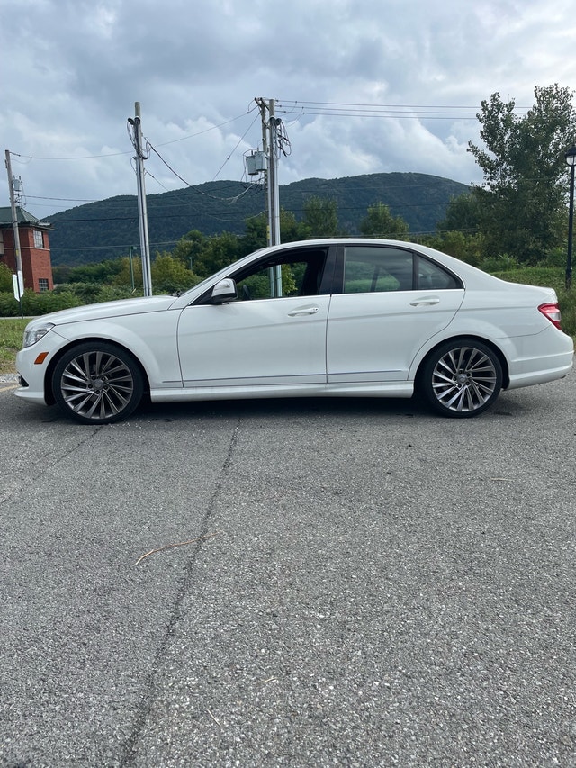Mercedes-Benz C230 (2009) excellent condition — photo 4