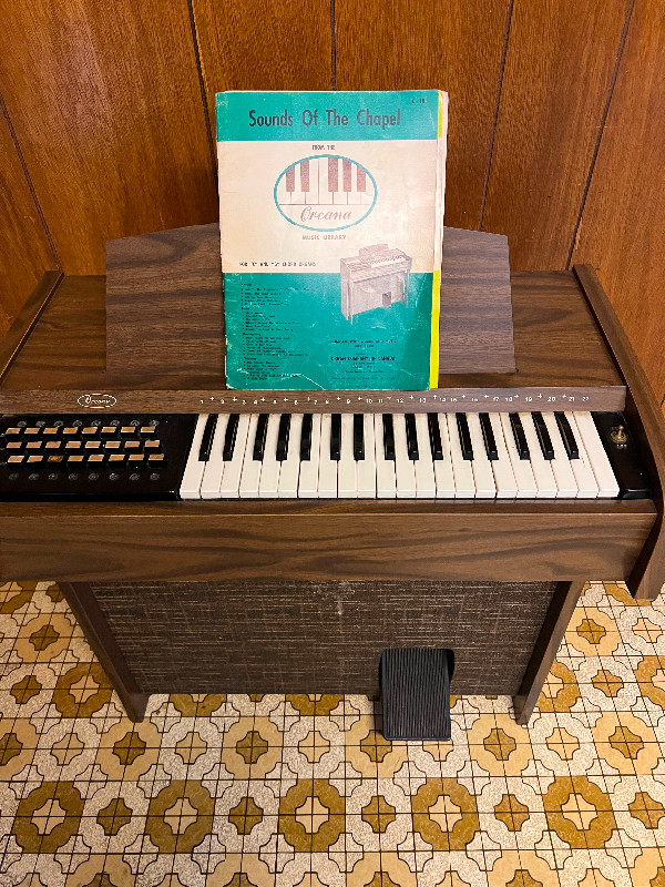  Keyboard Organ in Pianos & Keyboards in Windsor Region - Image 4