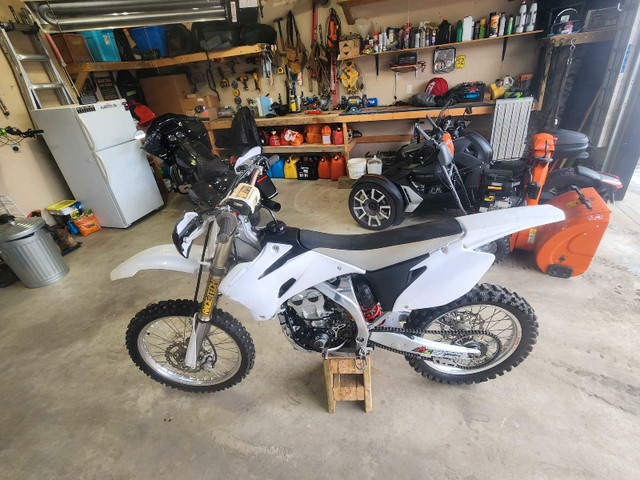 2008 Yamaha YZ250F in Dirt Bikes & Motocross in Red Deer - Image 2