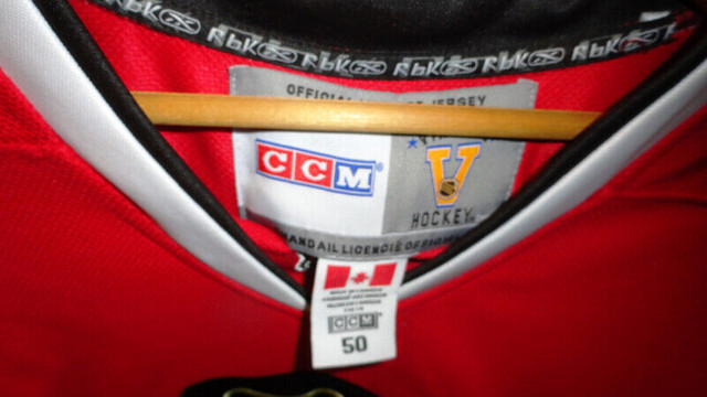 Jeremy Morin Chcago Black Hawks Reebok CCM Jersey Sz50 New  Tags in Hockey in Kawartha Lakes - Image 3