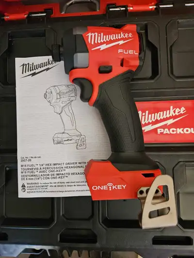 Milwaukee M18 Fuel 1/4" Hex Impact Driver ONEKEY, View more