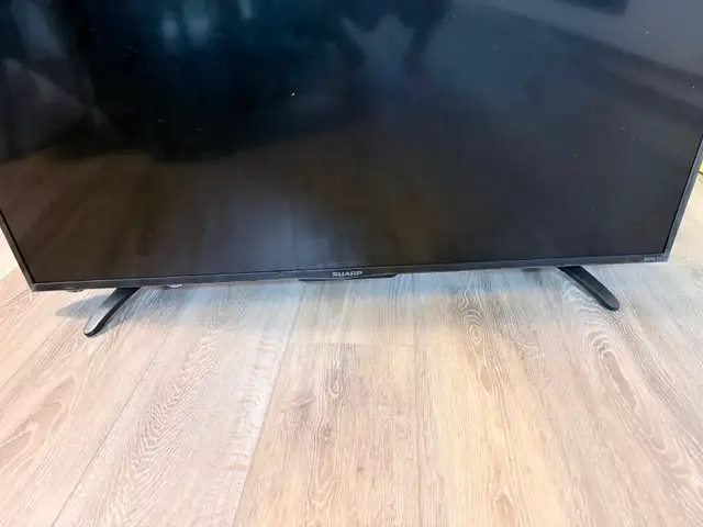 Sharp TV 43 inch LCD