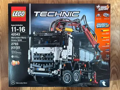 Model 42043 (Retired set) Brand new in sealed box, never opened. Price is firm, not accepting offers...