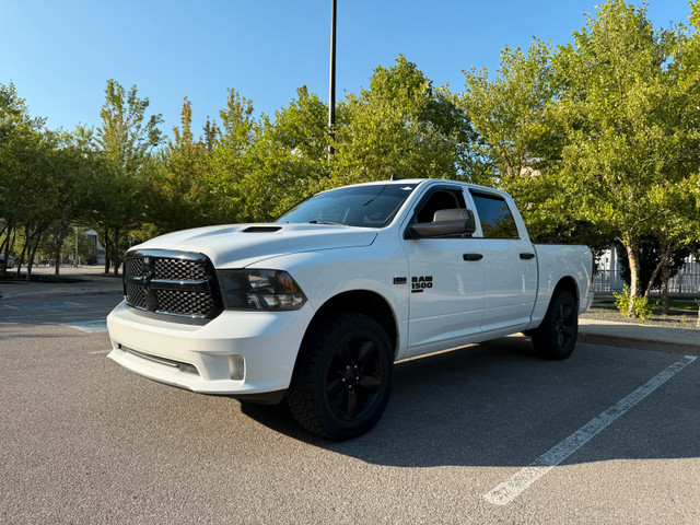 2021 RAM 1500 CLASSIC NIGHT EDITION V8 in Cars & Trucks in Mississauga / Peel Region