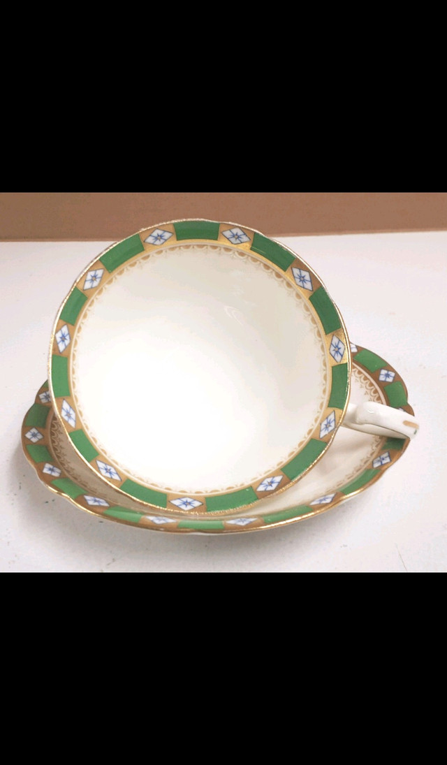 Aynsley Green n Gold Art Deco Pattern Cup and Saucer in Arts & Collectibles in Leamington - Image 3