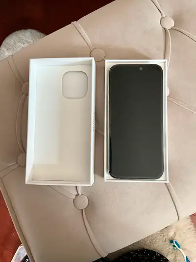 AS NEW!! WHITE IPHONE 16 PRO MAX 512 GB, View more