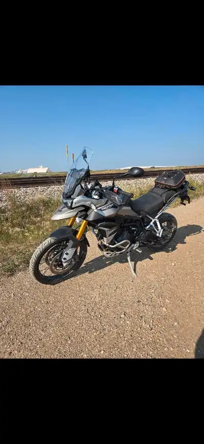 Fully loaded, heated grips, heated seats, various driving modes and Bluetooth. Approx 4100kms. Aweso...