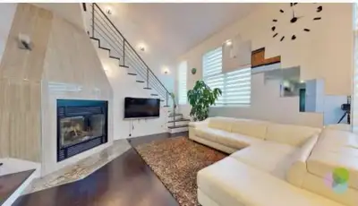 768 avenue ampere Laval H7N6G7 Welcome to this stunning condo penthouse for rent, featuring a spacio...