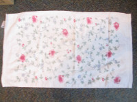 2 hand towels (floral design - new - never used)