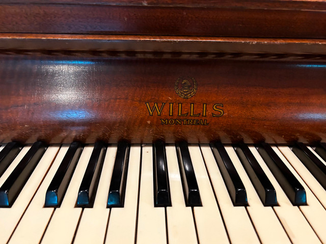 Upright Piano in Pianos & Keyboards in Kingston - Image 2