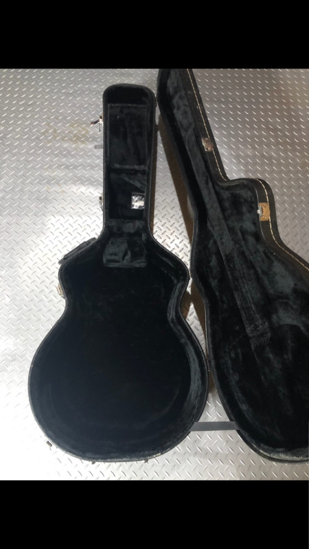 Guitar Cases Fender Ibanez Gig Bags in Guitars in Hamilton