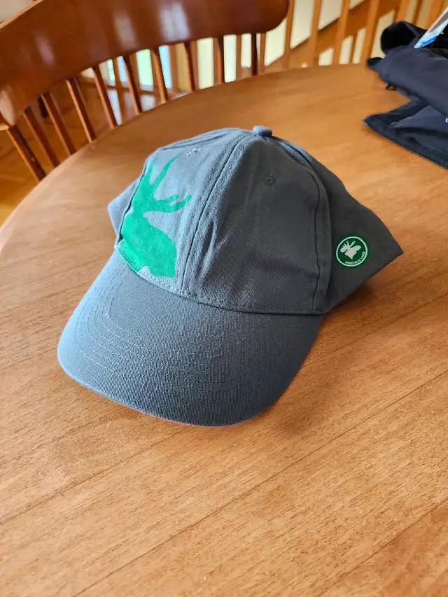 New Adjustable Moosehead Lager Cap for Men