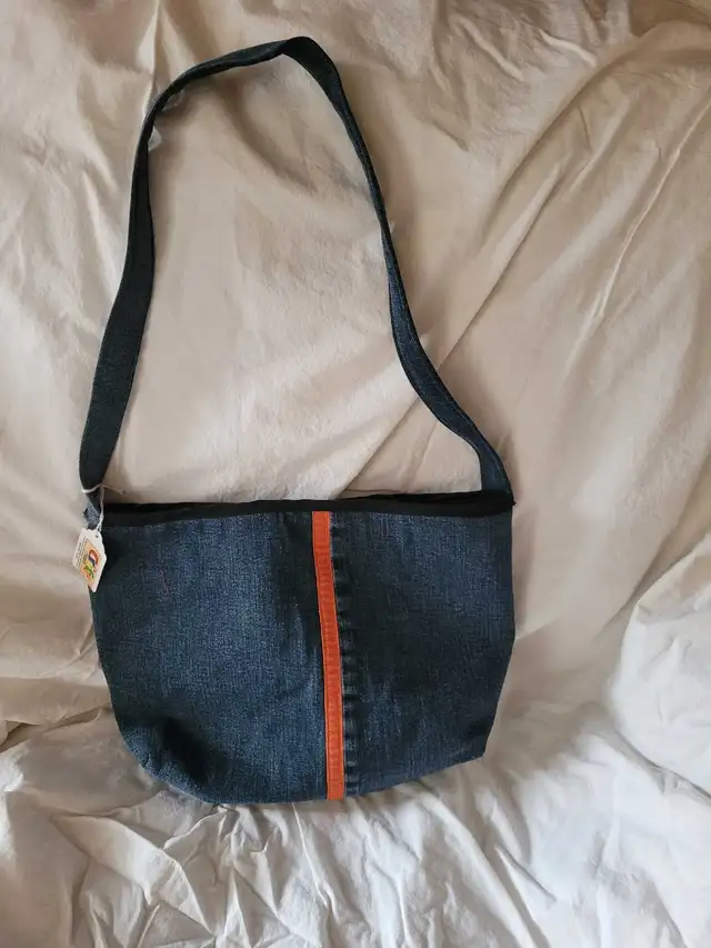 Harley Davidson Purse in Women's - Bags & Wallets in Sudbury - Image 3