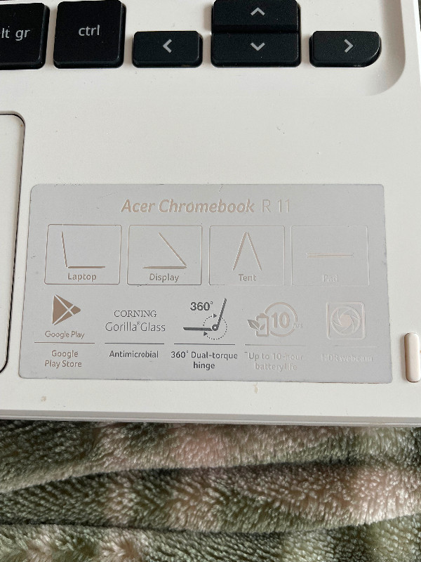 Acer Chromebook R 11 in Laptops in Petawawa - Image 2